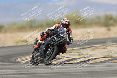 media/Nov-16-2025-Race Pace (Sun) [[8c5fa54630]]/Verified Riders/7-Turn 4 (1155am)/